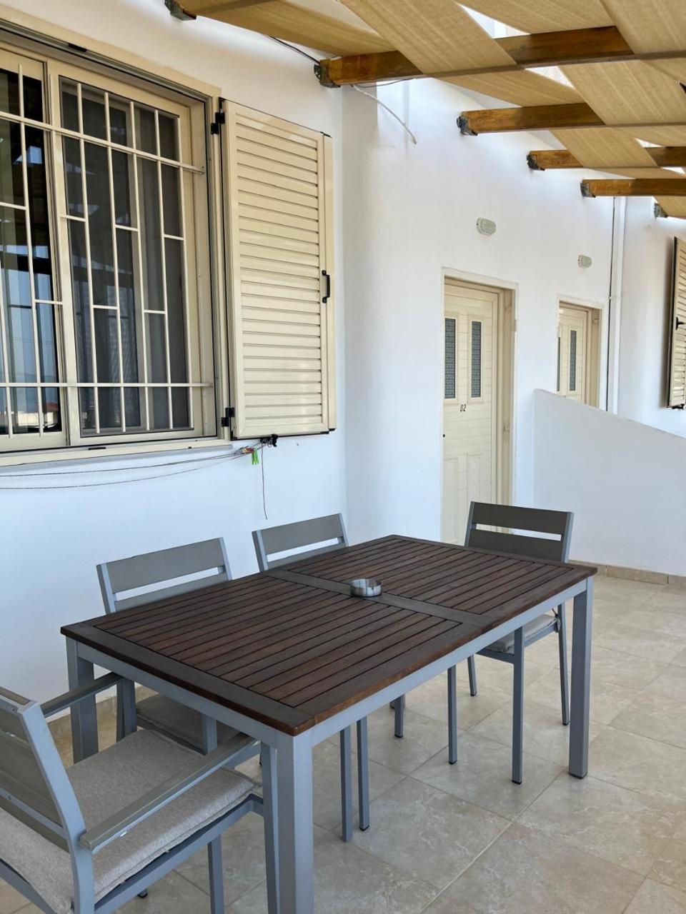 Bluemoon Suites Sarandë Exterior foto